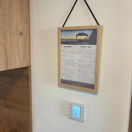 Ferienwohnung In Der Suedpfalz Zeiskam Exterior foto