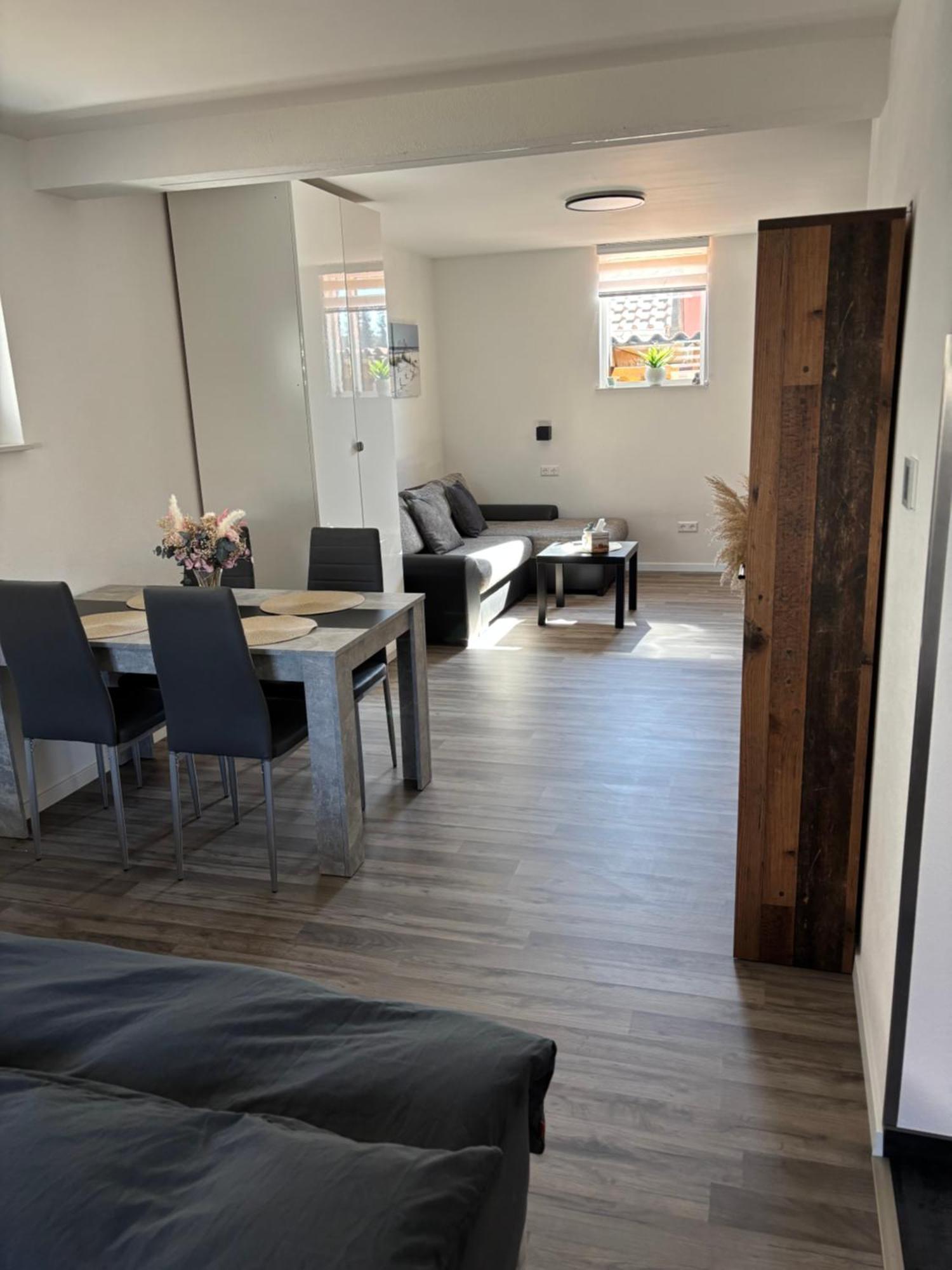 Ferienwohnung In Der Suedpfalz Zeiskam Exterior foto